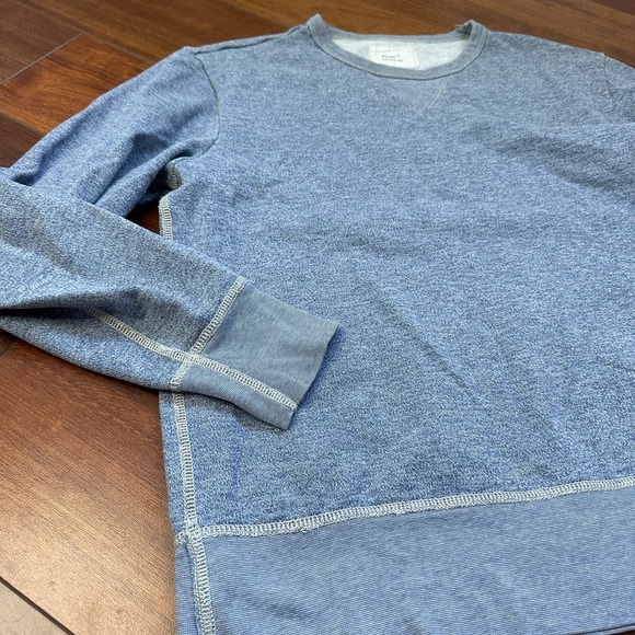 Gap Women’s Crew Neck Long Sleeve Light Blue Top Sz Small - Picture 5 of 5